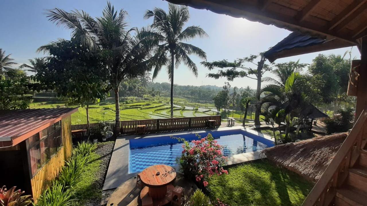 Peraja Bungalows Loyok Sangyang Esterno foto