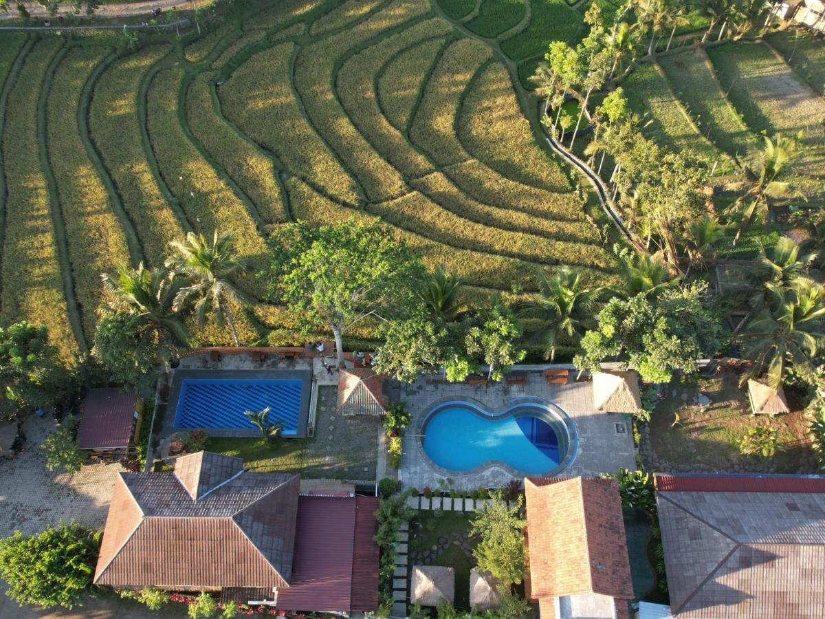 Peraja Bungalows Loyok Sangyang Esterno foto