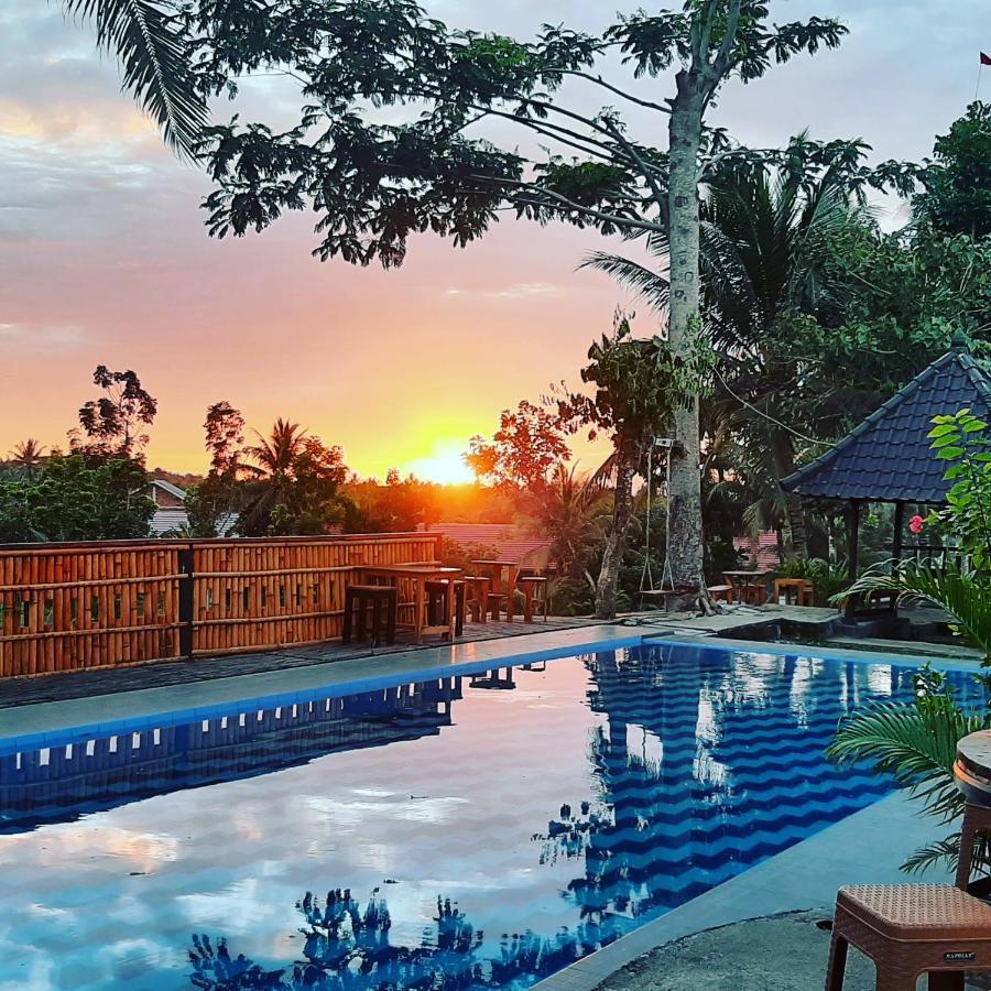 Peraja Bungalows Loyok Sangyang Esterno foto