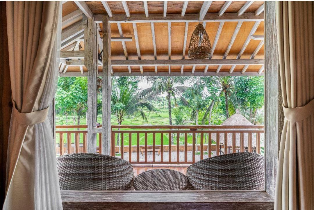 Peraja Bungalows Loyok Sangyang Esterno foto