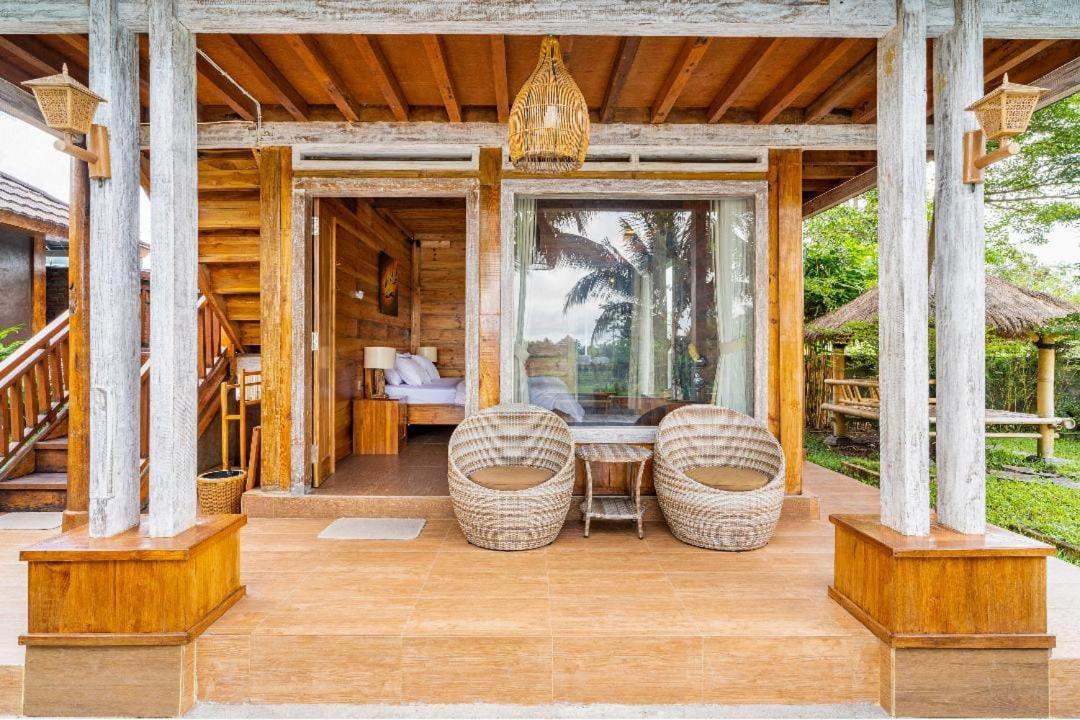 Peraja Bungalows Loyok Sangyang Esterno foto