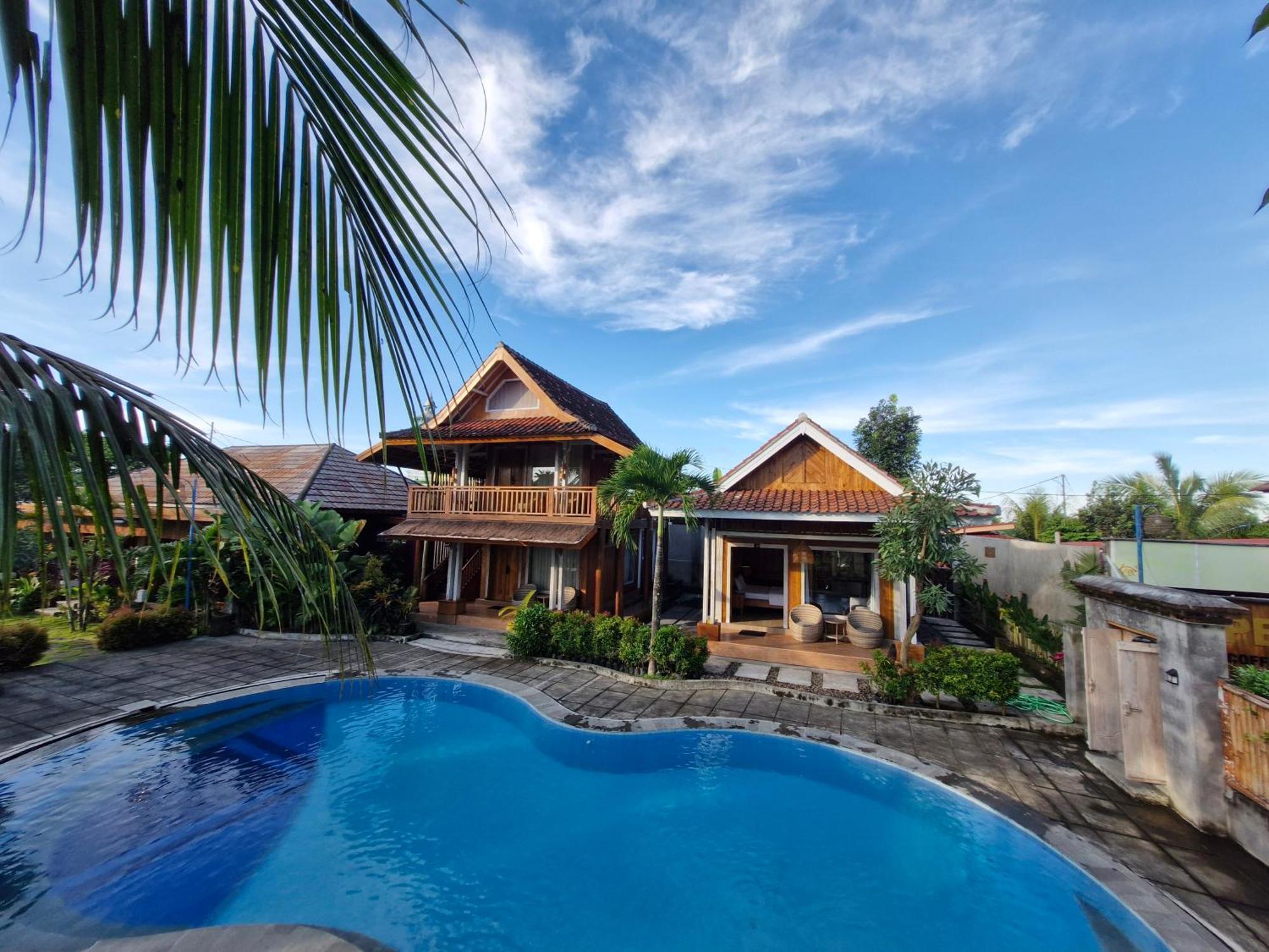 Peraja Bungalows Loyok Sangyang Camera foto